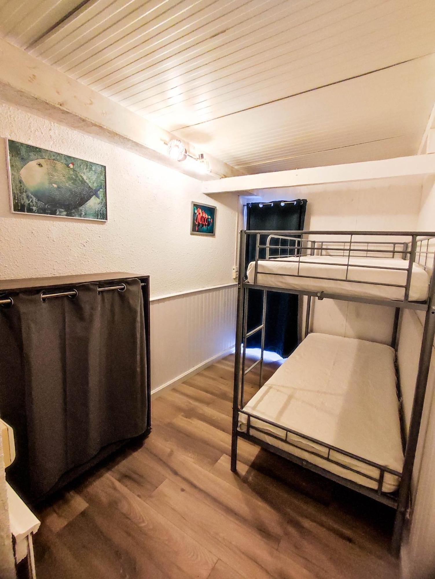 Maisonnette De Pecheur Chauffee Et Climatisee Port-la-Nouvelle Ngoại thất bức ảnh